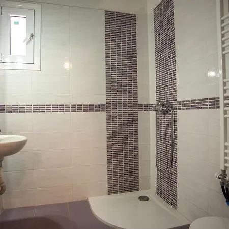 3 Storey House,Close To The Sea -Efi'S House *