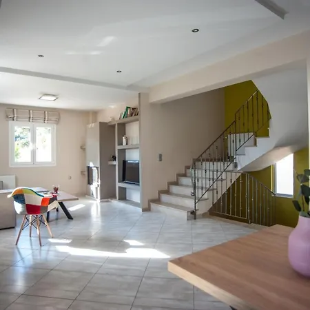 3 Storey House,Close To The Sea -Efi'S House * Riza (Cephalonia)
