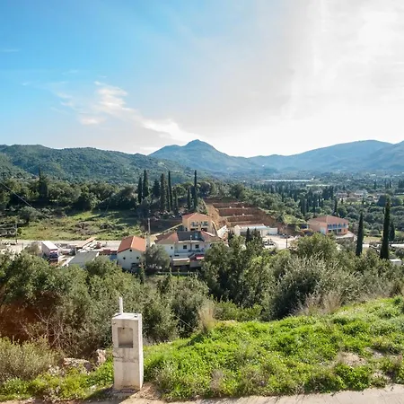 Dom wakacyjny 3 Storey House,Close To The Sea -Efi'S House Riza (Cephalonia)